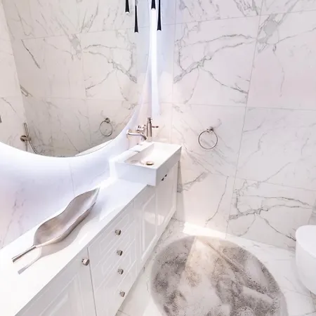 شقة Luxusni Designovy Emotion Se Saunou V Srdci Kralovskych Vinohrad *