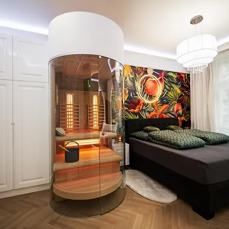 Luxusni Designovy Emotion Se Saunou V Srdci Kralovskych Vinohrad براغ