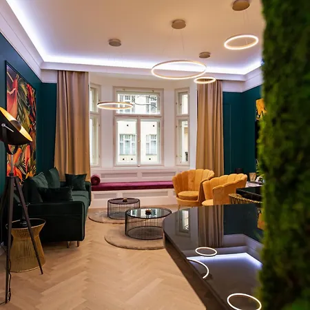 شقة Luxusni Designovy Emotion Se Saunou V Srdci Kralovskych Vinohrad *